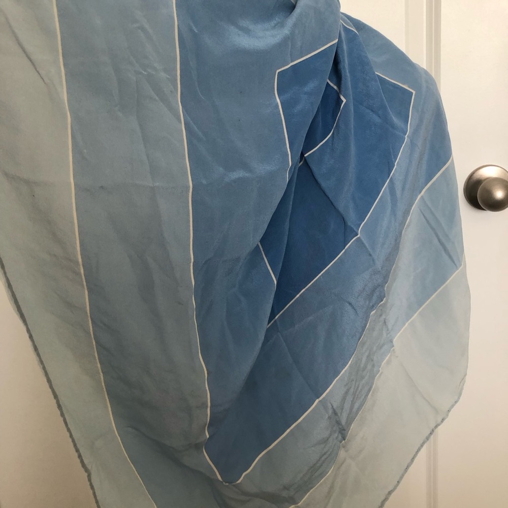 Vintage Blue Square Pattern Gradient Silk Scarf - image 4